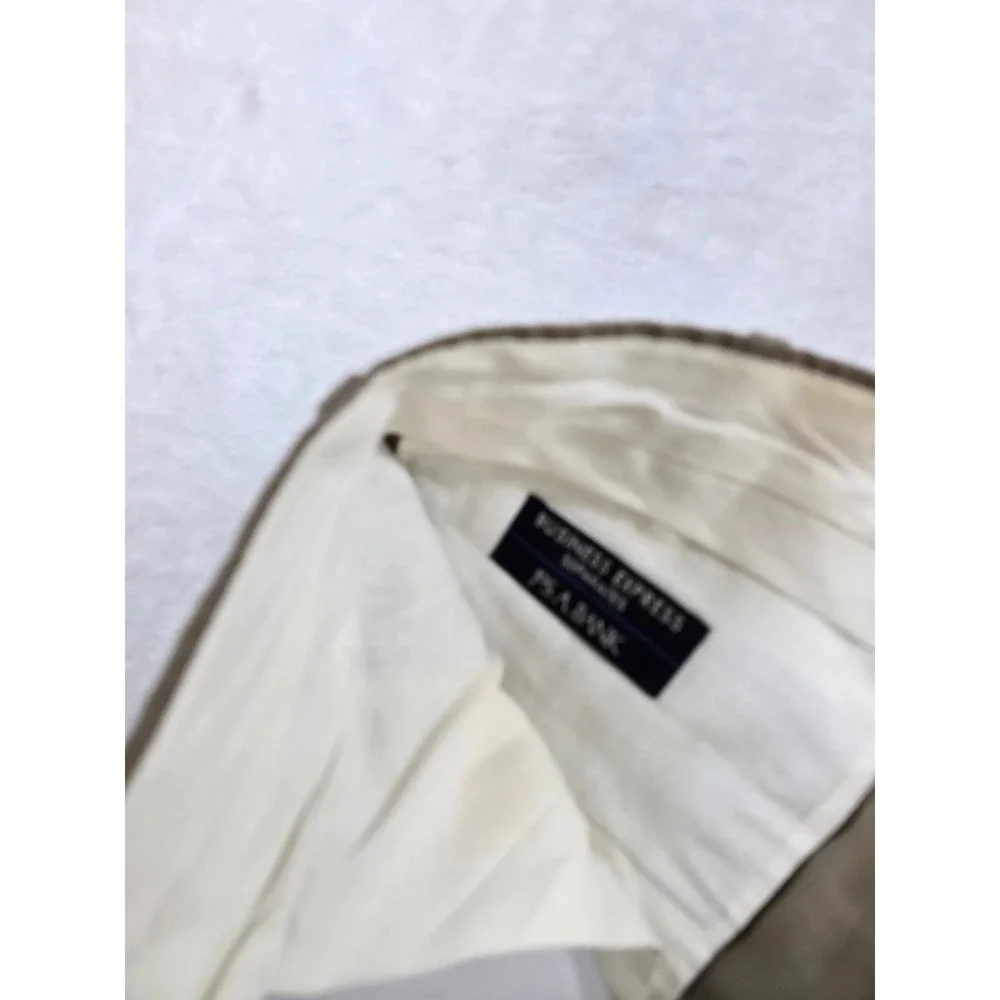 JoS A Bank Suit Mens 50R 2 Piece Pants 40x31 Taupe Wool Pleated Classic Fit